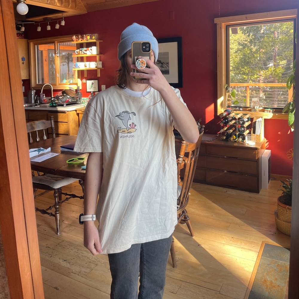 Cream tee XL - Golphin